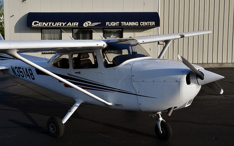 Pilot training for multi-engine aircraft at Century Air, Essex County Airport, Caldwell NJ near NYC